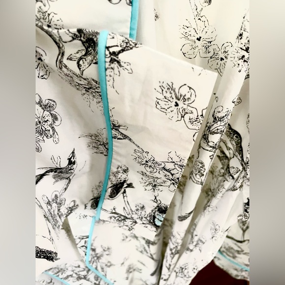 Lovely Bed Head Pajama Set with Matching Robe NWT - Picture 8 of 8